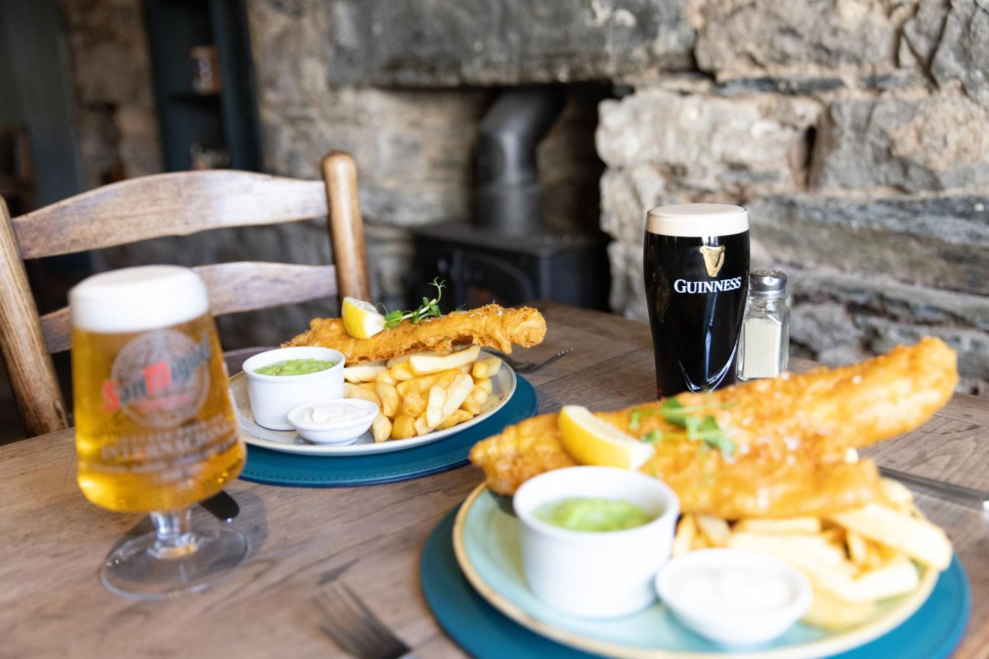The Kings Arms Hotel Cartmel Luaran gambar